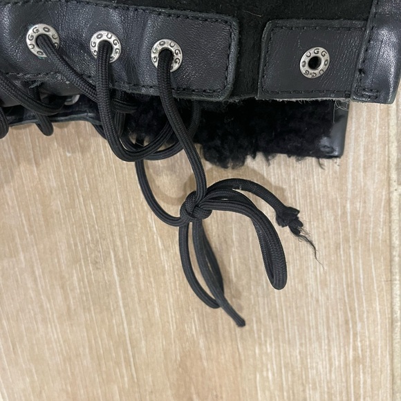 UGG Men's Butte boots in black waterproof leather size 12 - Picture 10 of 16